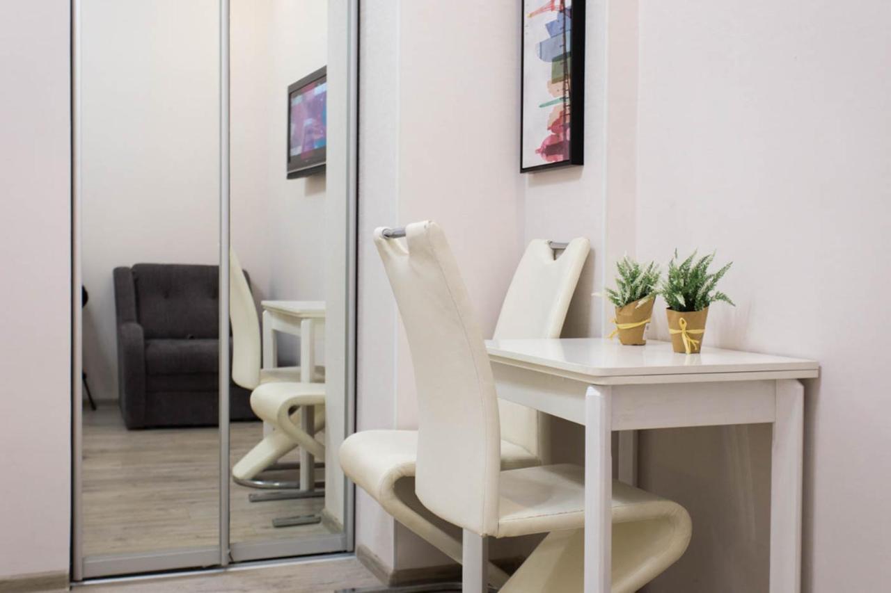 Modern apartments in the Centre - Kuznechna str. 26/4 Charkiw Exterior foto